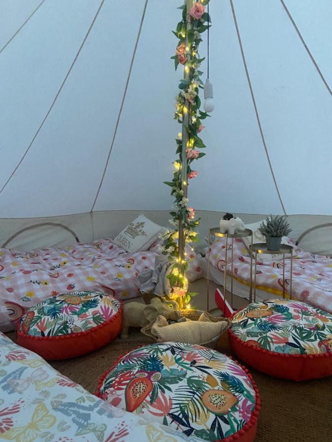 فندق Country Bumpkins Luxury Glamping Wellingore المظهر الخارجي الصورة