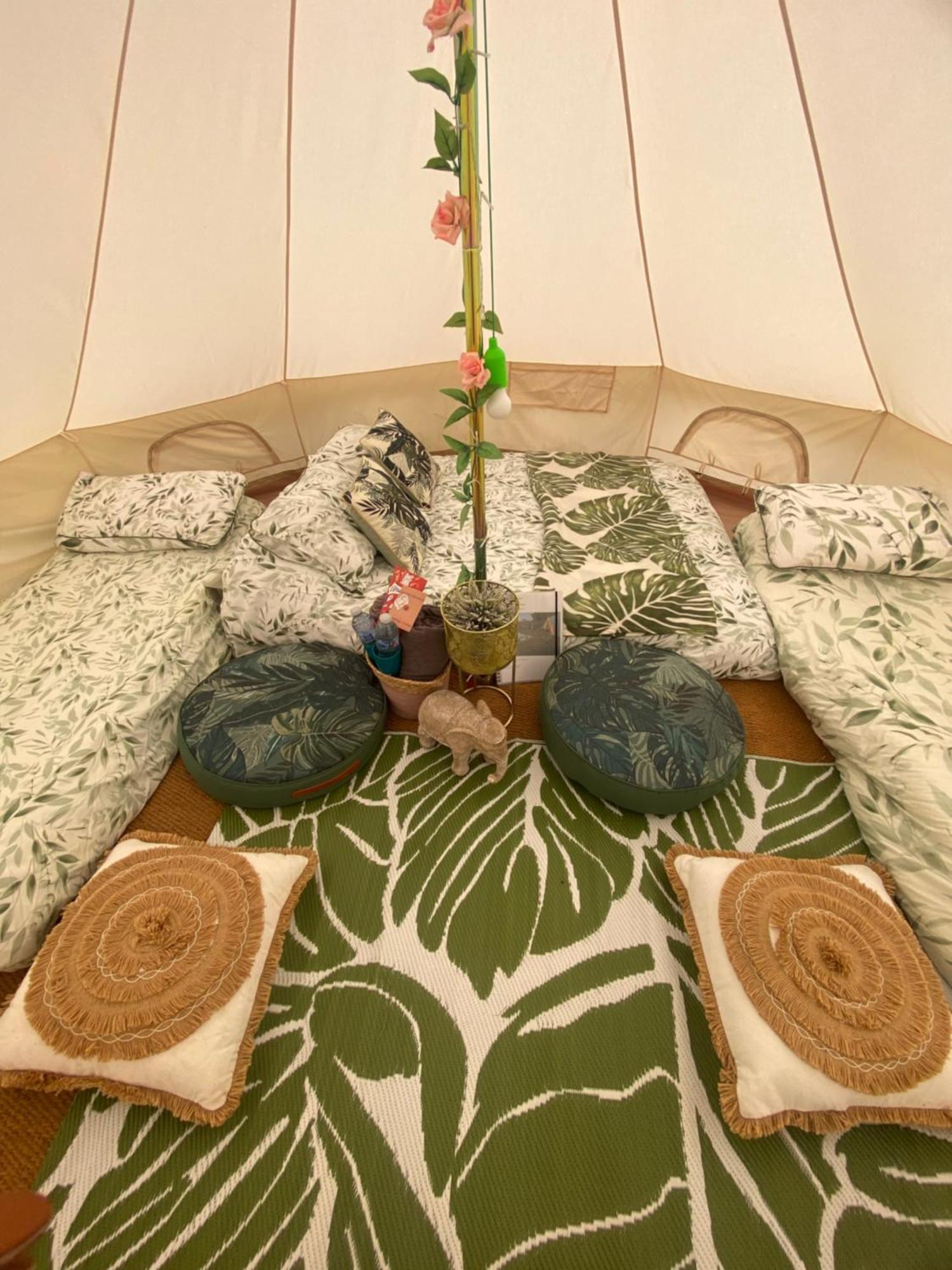 فندق Country Bumpkins Luxury Glamping Wellingore المظهر الخارجي الصورة