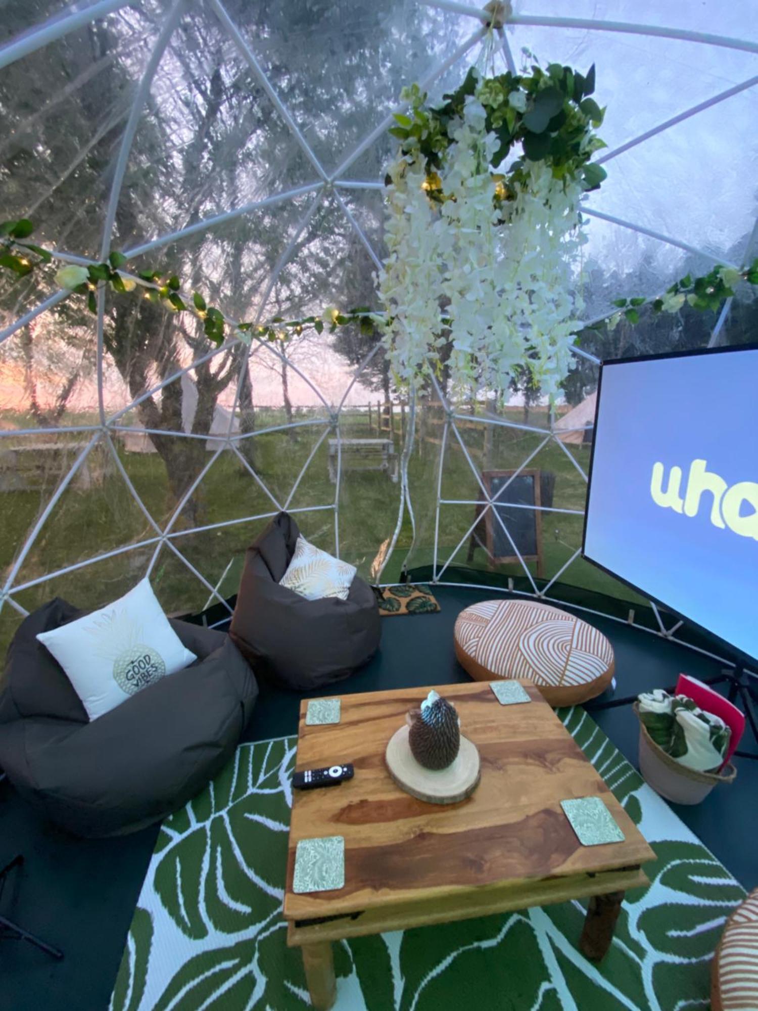 فندق Country Bumpkins Luxury Glamping Wellingore المظهر الخارجي الصورة